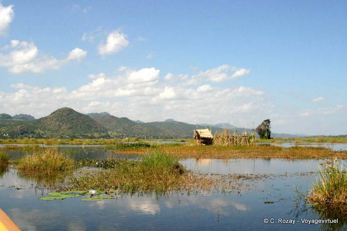 Paysage entre le lac Inlé et le lac Sankar - Myanmar (Birmanie)