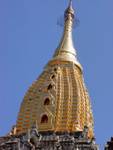 Haut du clocher du temple Ananda, Bagan, Birmanie.