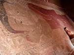 Grande fresque de Bouddha couché sur un mur dans le temple de Sulamani, Bagan, Birmanie.