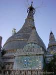 Stupa de pagode sur la colline de Sagaing, Birmanie.