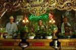Le sanctuaire Popa Taung Kalat est la maison de 37 Nats Mahagiri, Birmanie.