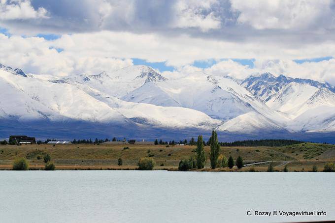 Monts enneigés, Ruataniwha Lake, Canterbury - Nouvelle-Zélande