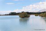 Les pieds dans l'eau, lac Tekapo, Canterbury, Nouvelle-Zélande.