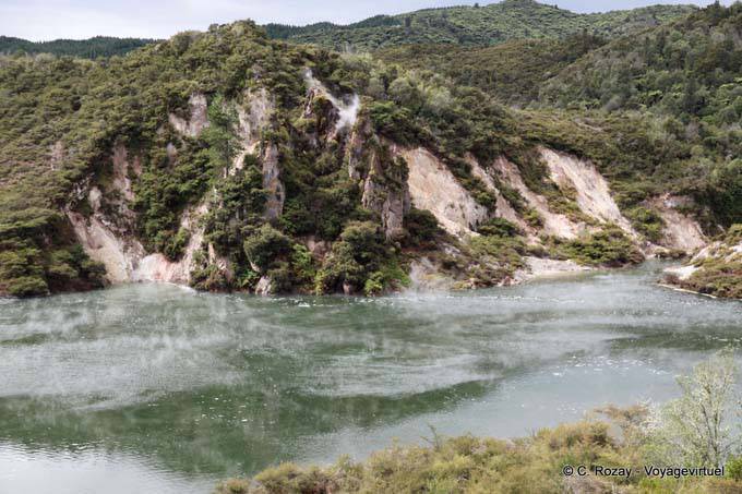Lac chaud Frying Pan, Waimangu Volcanic Valley, Rotorua - Nouvelle-Zélande