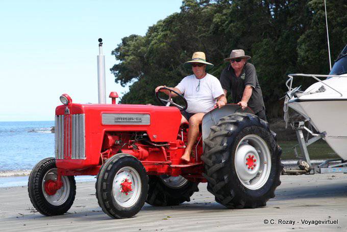 Tracteur à bateau, Omaio, East Cape - Nouvelle-Zélande