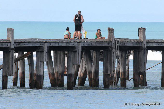 Jeunesse maorie locale, Tokomaru Bay, East Cape - Nouvelle-Zélande