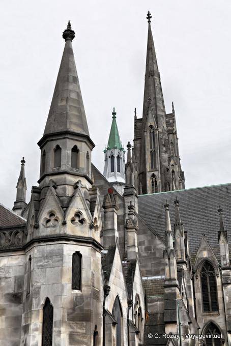 Clochers sur Bell Hill, Dunedin, First Church Of Otago - Nouvelle-Zélande