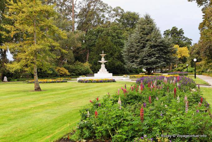 Fontaine dans le Public Gardens, Oamaru, Otago - Nouvelle-Zélande