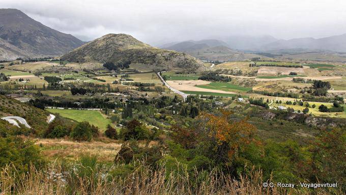 Point de vue depuis les lacets de la Crown Range road, Cardrona Road to Queenstown, Southland - Nouvelle-Zélande