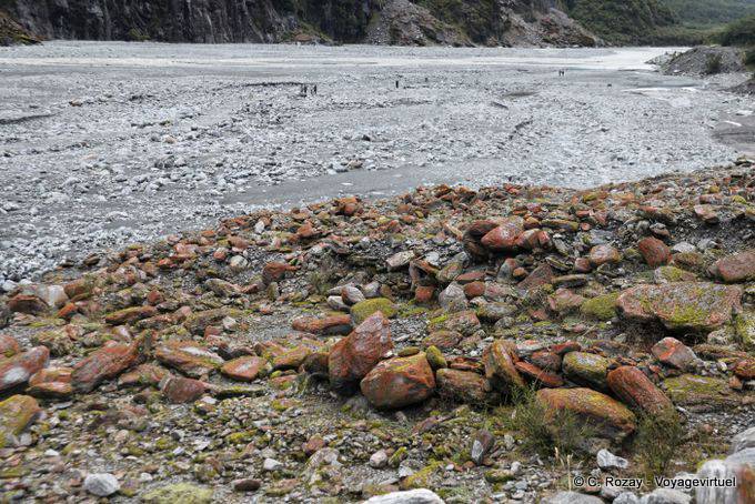 Roches et eau de fonte, Fox Glacier, Westcoast - Nouvelle-Zélande