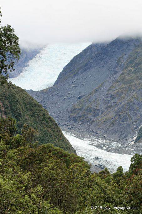 Nuage sur Te Moeka o Tuawe, Fox Glacier, Westcoast - Nouvelle-Zélande