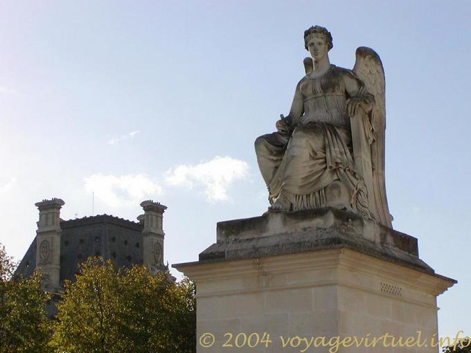 Victoire assise, statue d'Antoine-François Gérard, Jardin du Carrousel, Paris - France