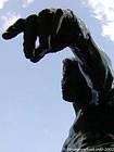 Main de bronze, L'Ombre de Rodin, Jardin des Tuileries, Paris, France.