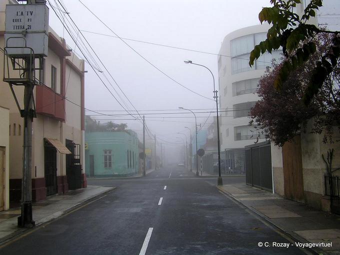 Brouillard sur Quito -Équateur