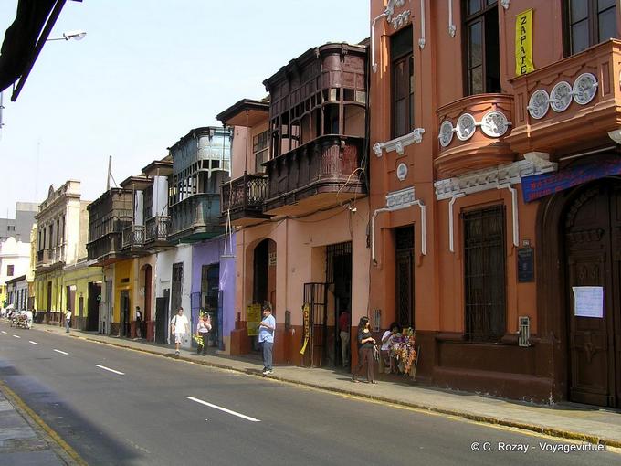 Rue en couleurs dans le Barranco, Lima -Pérou