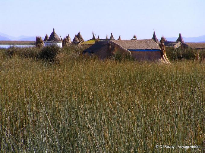 Village Uros, lac Titicaca -Pérou