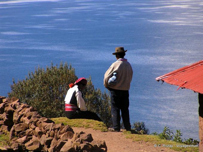 Titicaca, histoire d'amour sur les hauteurs de l'ile Taquile -Pérou