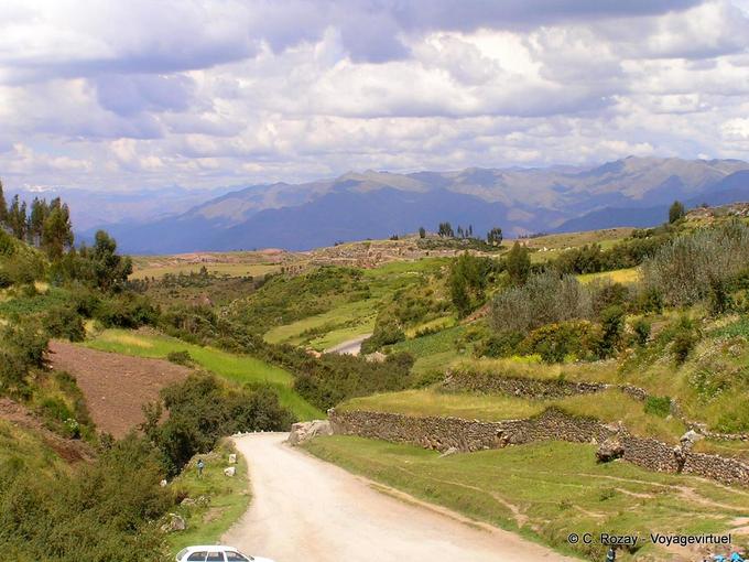 Entre Tambomachay et Pukapukara Pérou -Pérou