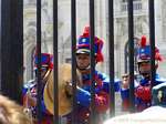 Musique militaire derrière les grilles, Lima, Pérou.