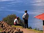 Titicaca, histoire d'amour sur les hauteurs de l'ile Taquile, Pérou.
