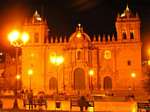 Devant la Cathédrale de Cusco, Pérou.