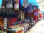 Marché pour touristes à Pisac, Pérou.