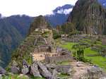 La place sacrée (Sacred plaza), Machu Picchu, Pérou.