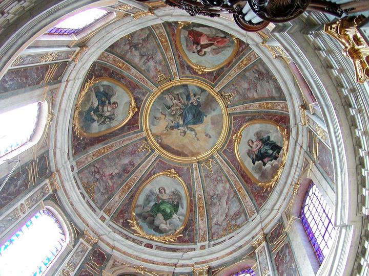 Besançon Chapelle de l'hôpital
Dôme de la chapelle Notre-Dame du Refuge
Mots-clés: Besançon hôpital