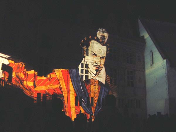 Duc de Guise
Sons et lumières au chateau de Blois
Nikon D100 sur pied
Mots-clés: Guise lumières Blois