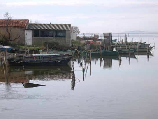 Les cabannes sur le canal - Palavas les Flots
Les cabannes sur le canal du Rhône à Sète à Palavas les Flots
Mots-clés: Palavas-les-flots cabanes canal-du-Rhône