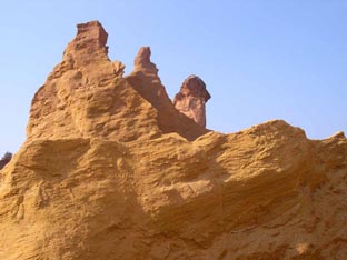 Rustrel collorado provençal
Rustrel, le Collorado provençal, ses ocres 
Mots-clés: Rustrel