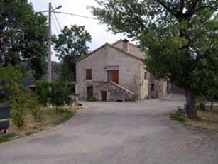 Rossas, la place du hameau
Rossas, la place du hameau
Mots-clés: Rossas