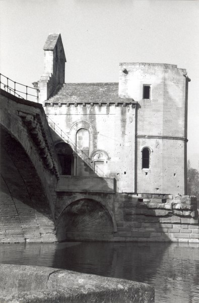 Le pont  Bénezet
Sous le pont...
Mots-clés: Avignon Bénezet