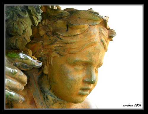 Visage angelique à Versailles
fontaine du chateaux de versailles
Mots-clés: Versailles château