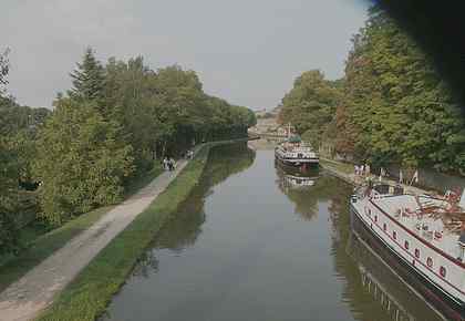canal st leger sur dheune
halte nautique sur le canal du centre  borde par la voie verte qui vous menera jusqu'a chalon sur saone a pied en velo ou en roller
Mots-clés: saint-leger-sur-dheune