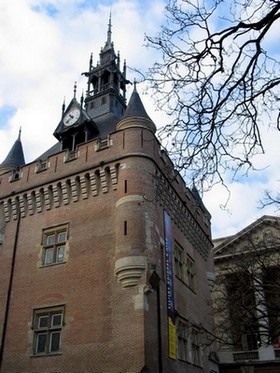 Toulouse  Haute-Garonne
Le Donjon du Capitole du  XVI  siècle
Mots-clés: Toulouse
