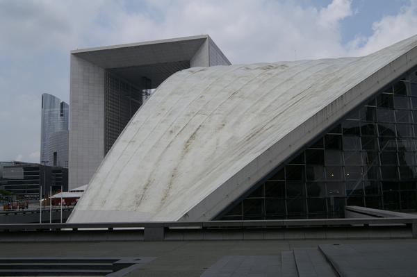 Architecture eslpanade de la Défense
 vues traditionnelle de la défense  prisent sous des angles différents et de point de vue moins photogénique ou auquelle on ne pense pas toujours
Mots-clés: La-Défense