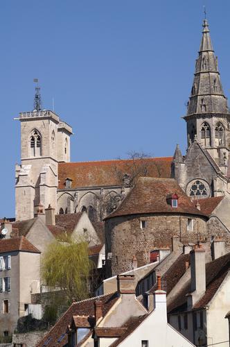 semur en auxois
les tours et le clocher de l'église de semur en auxois prisent au 100.300 avec un dinax d7
Mots-clés: Semur-en-Auxois