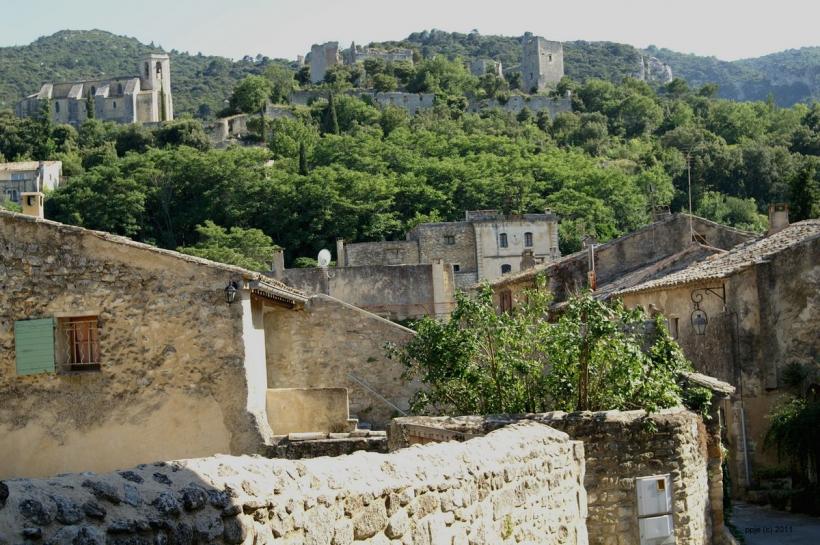 OPEDE le VIEUX
vieux village, église et chateau ( en  ruine) voila de quoi passer un bon après-midi 
