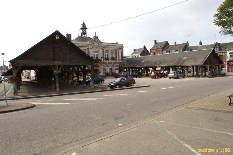 Buchy :: halles et mairie
à buchy on peut voir ces magnifiques halles encadrant la mairie
Mots-clés: Buchy