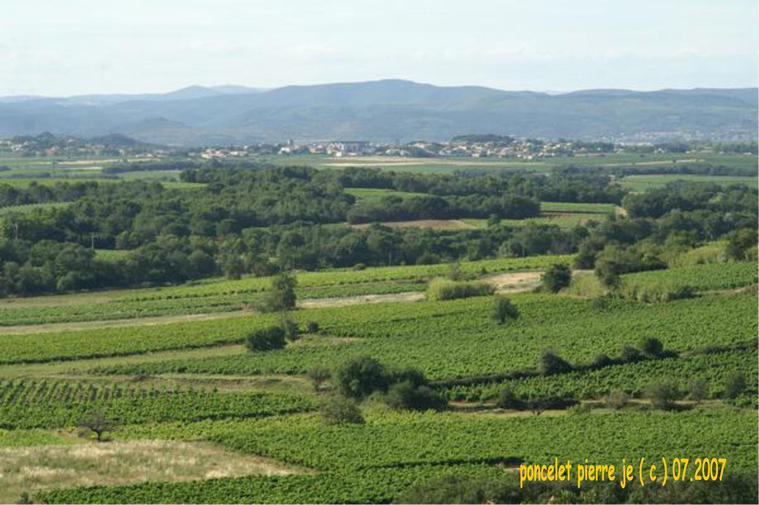 Vue sur la région de Valros depuis l'ancienne place forte
Mots-clés: Valros