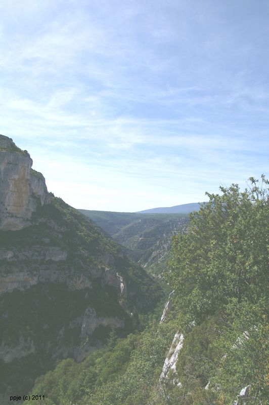 GORGES de la NESQUE en VAUCLUSE
magnifique paysage à découvrir au fil du parcour routier
