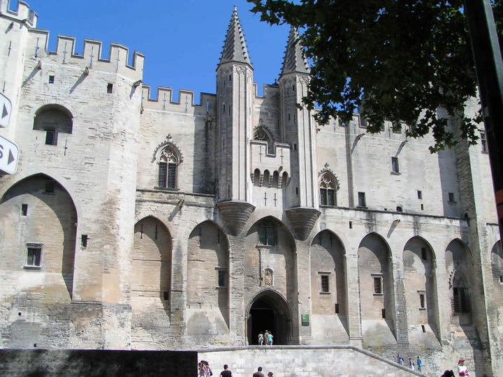 Palais des Papes
Entrée du palais des Papes en Avignon
Mots-clés: Palais Papes Avignon