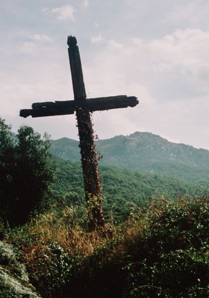 Croix ... drôle de croix corse
Corse
Mots-clés: Corse
