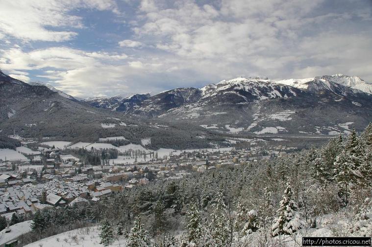 Barcelonnette
Barcelonnette sous la neige
Mots-clés: barcelonnette cricou photo neige ubaye