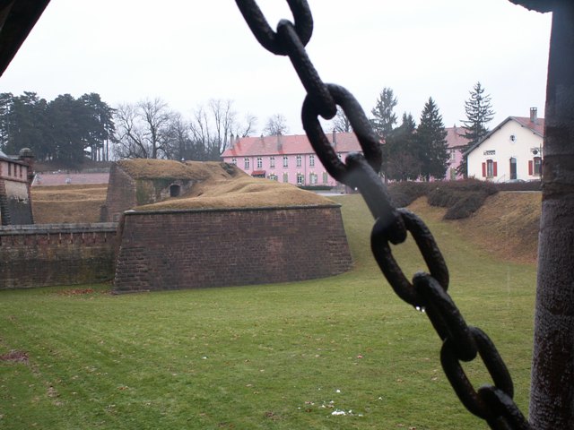 La chaine des remparts :: Belfort
Fortifications
Mots-clés: Belfort
