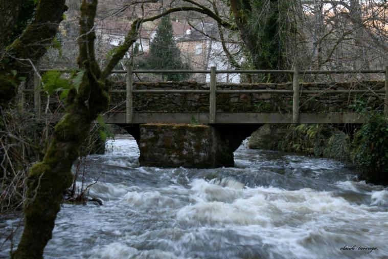 ancien pont de Vigeois Arnac Pompadour
ancien pont de Vigeois
