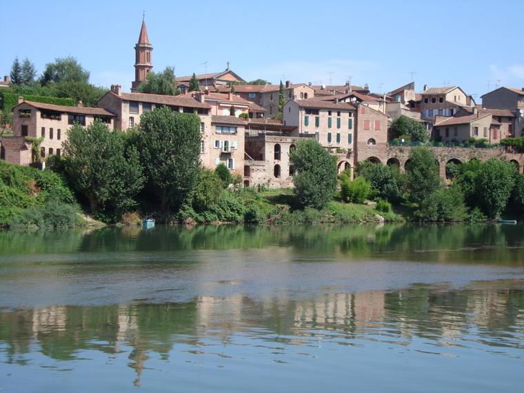 ALBI quartier de la Madeleine
le quartier de la Madeleine de l'autre côté du Tarn
