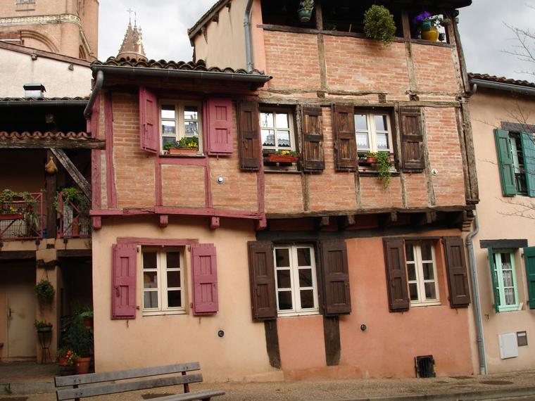 Vieille ville place Savène
place Savène
