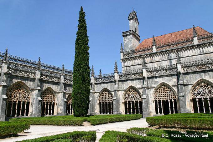 Extérieurs du cloître du roi João I, monastère des dominicains de Batalha - Portugal